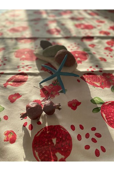 egelihome Egelihome Table Cloth 140X180 Pomegranate Water Repellent Stain Resistant