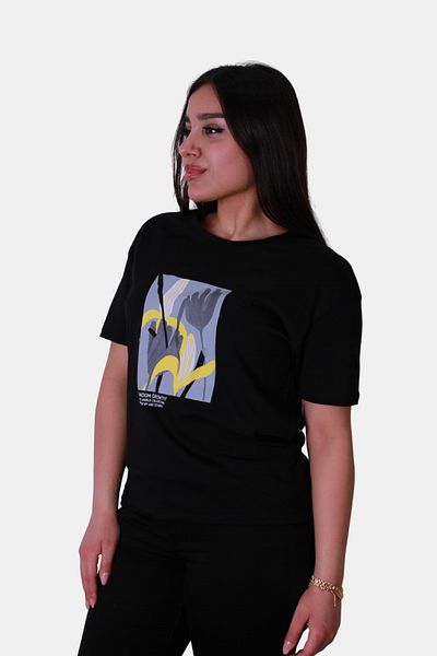 trender Tricou negru pentru femei cu potrivire relaxată