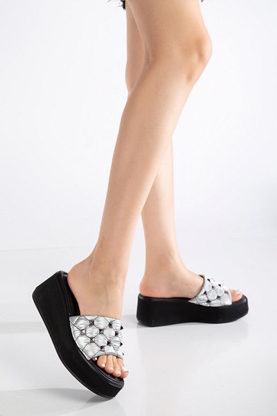 SUİNS SHOES Suins Wanda Model Staple Slippers with Accessories