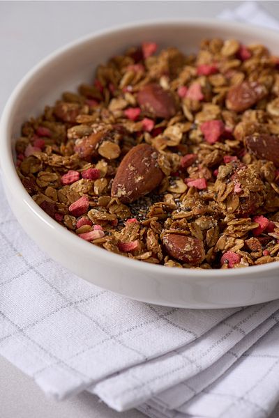 Rawsome 3-Pack Gluten-Free Strawberry & Dew Granola 3X250G