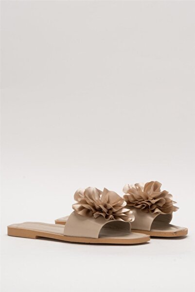 Liger Beige with Rose Flowers - Women's Slippers, Gift Bundle and Dowry Box
