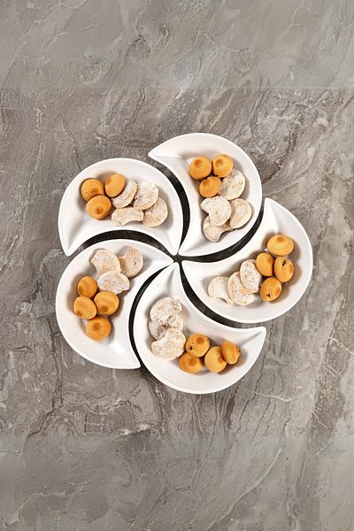 DAY HOME Set of 5 Ceramic Moon Decorated Breakfast Presentation Snack Bowls