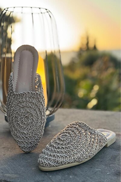 Melissa Boutique شبشب صيفي نسائي منسوج من قش المنك ونعل مسطح