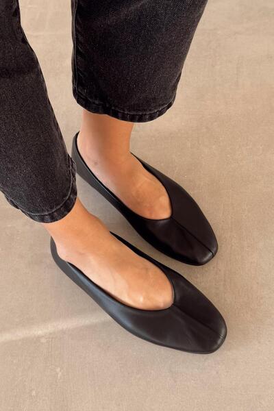 nope21shoess معظم أحذية الباليه الجلدية السوداء الأصلية