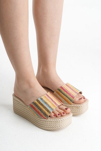 TOPUK Jodie Wicker Look Thick Banded Hole Detailed Wedge Sole Slippers