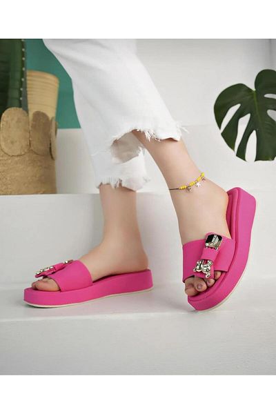 homiro Pink Women's Slippers - Gold Bow Detail