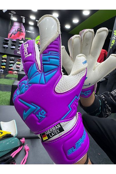 Krampon odası Professional Goalkeeper Gloves+Shin Guard+Anti-Slip Socks