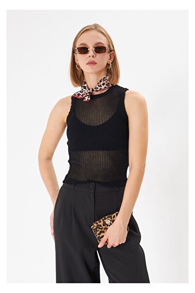 TIFFANY&TOMATO Sıfır Kol Mini Krep Bluz