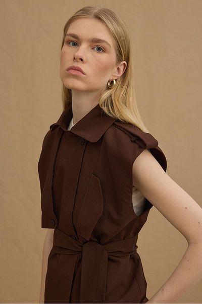 Fahhar Brown Crop Vest