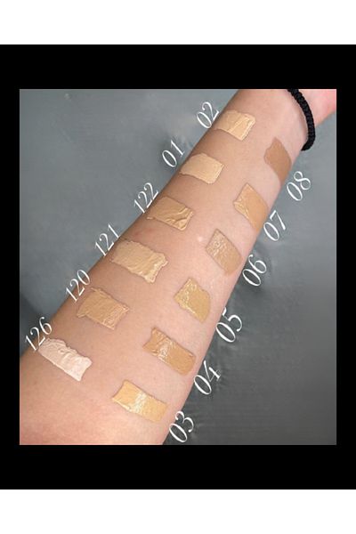 NOTE Mattifying Extreme Wear Foundation with High Coverage, Matte Finish and SPF 15 –122 LIGHT BEIGE