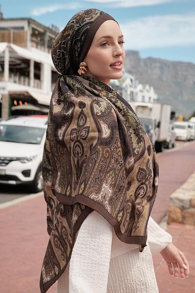 carell Harmony Bitter Brown Early Silk Shawl
