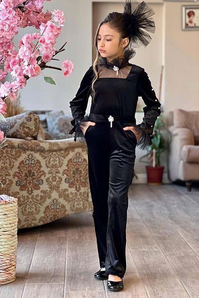 Riccotarz Girl's Sleeves Pearl Embroidered Collar Tulle Detailed Square Collar Velvet Black Jumpsuit