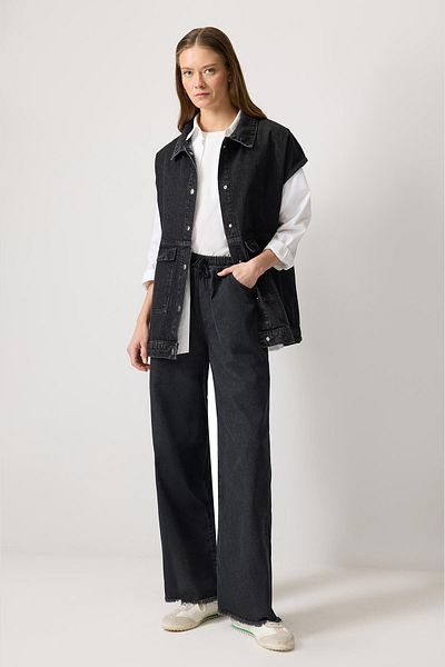 Touché Privé Denim Vest with Pockets