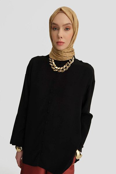 Armine Black Shirt with Big Cuffs 25Y3702