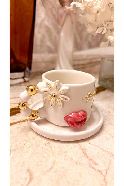 Port Aksesuar Red Sunny Ornate Girl 24K Gold Decorated Handmade Ceramic Cup 120ml