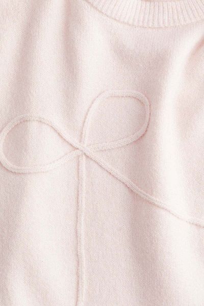H&M سترة مزينة بالتطريز