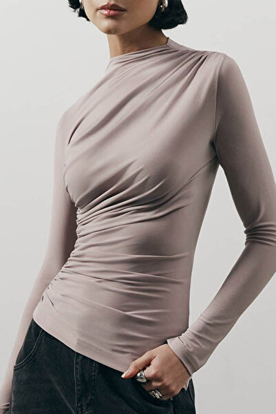 Cockatoo Büzgülü Kare Yaka Vücuda Oturan Esnek Örme Bluz