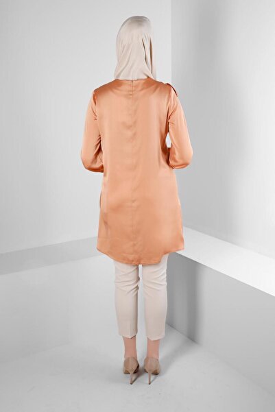 Alvina FLYWHEEL DETAIL SATIN TUNIC 43511