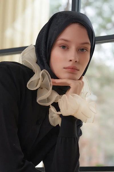ED Scarf Heritage Saye Shawl - Black