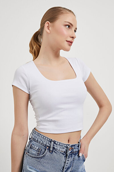 Arma Life Γυναικείο καλοκαιρινό λευκό μπλουζάκι με κοντό μανίκι με τετράγωνο γιακά