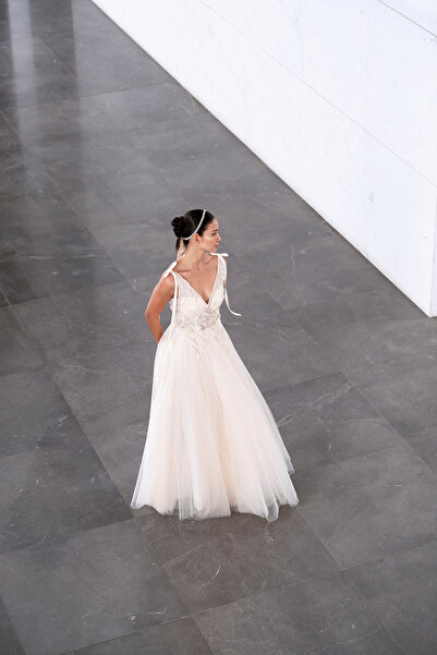 cercis V Yaka Çiçek Aplikeli Tül Etekli Uzun Abiye Elbise