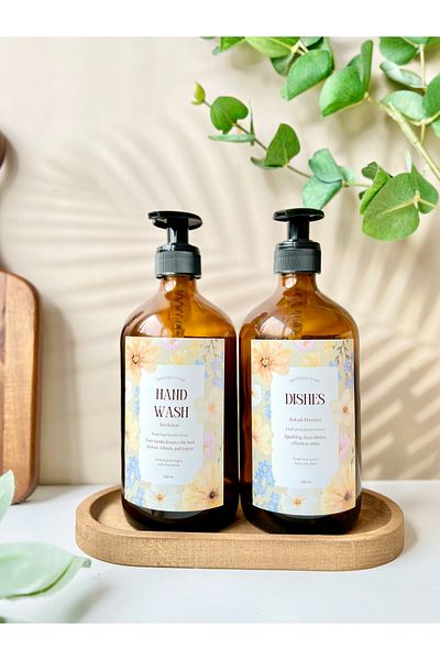 Mottogo Σετ Ξύλινη Βάση Καλοκαιρινό Floral Γυαλί Υγρό Σαπουνάκι και Σετ Απορρυπαντικό Πιάτων – 500 ml
