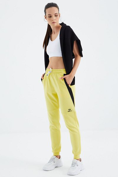 TOMMY LIFE Partea de jos a treningului de damă, cu dungi galbene, cu șireturi, cu potrivire confortabilă - 94645