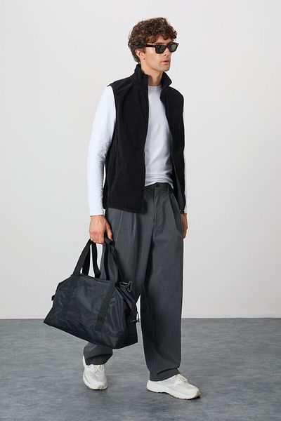AIR JONES Hugh Black Zippered Men's Fleece Vest - 88302