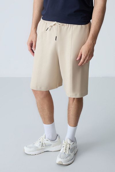 AIR JONES Pantaloni scurți bej pentru bărbați - Textură groasă și moale, Potrivire standard, Model de bază - 81277