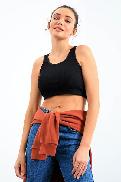 TOMMY LIFE Marineblaues Basic-Crop-Top-Unterhemd mit Nullärmeln und schmaler Passform und U-Ausschnitt für Damen – 97160