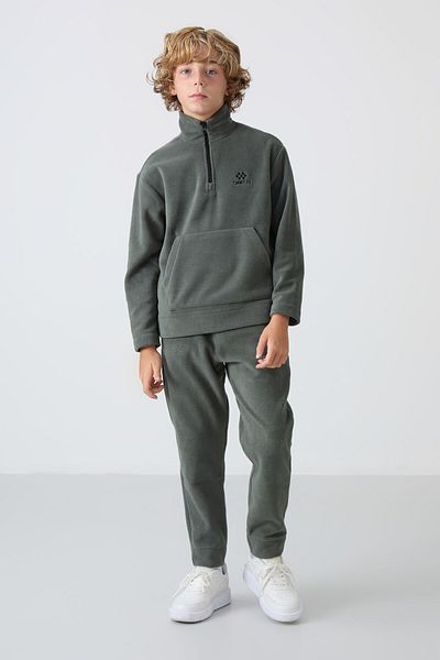 TOMMY LIFE Σετ φόρμας Fleece για αγόρια - Χακί χοντρή απαλή υφή, κεντημένη, τυπική εφαρμογή - 11218