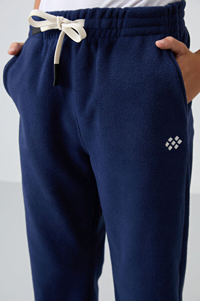 TOMMY LIFE Lacivert Kalın Yumuşak Dokulu Standart Fit Nakışlı Polar Erkek Çocuk Eşofman Alt - 11220