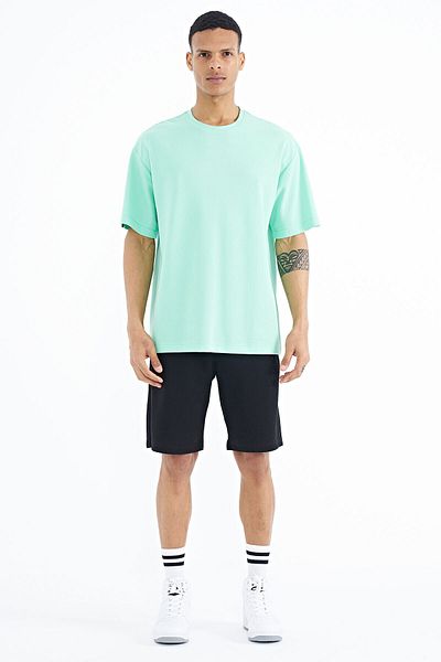 TOMMY LIFE Ανδρικό μπλουζάκι Water Green Basic Oversize με λεπτομέρεια εμβλήματος στο μανίκι - 88193