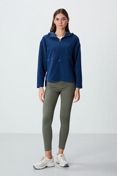 TOMMY LIFE Hanorac din fleece pentru femei cu glugă supradimensionată cu detaliu de broderie Parlament -97286