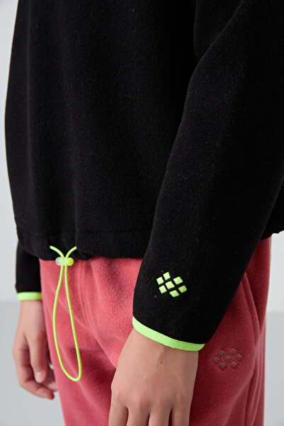 TOMMY LIFE Siyah Kalın Yumuşak Dokulu Standart Fit Nakışlı Polar Kız Çocuk Sweatshirt - 75151