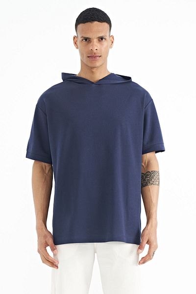 TOMMY LIFE Ανδρικό μπλουζάκι Indigo Oversize με κουκούλα και ετικέτα μανίκι - 88179