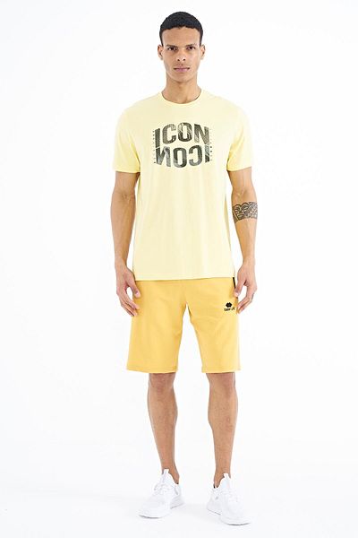 TOMMY LIFE Yellow Text Printed O Neck Standard Mold Men's T-shirt - 88174