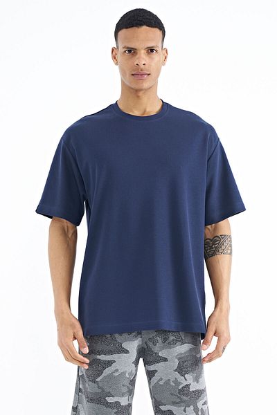 TOMMY LIFE Ανδρικό μπλουζάκι Indigo Oversize - Μανίκι με λεπτομέρεια, Βασικό μοντέλο - 88193