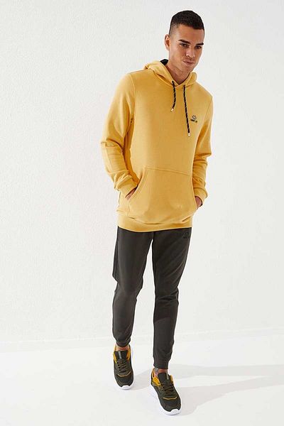TOMMY LIFE Ανδρικό φούτερ με κουκούλα Mustard Kangaroo Pocket Standard Fit - 87872
