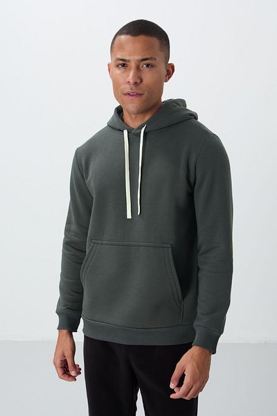 TOMMY LIFE Ανδρικό φούτερ με κέντημα από χακί βαμβακερό χοντρό τρίχωμα με απαλή υφή Comfort Fit - 88419