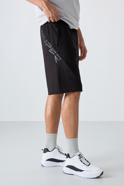 TOMMY LIFE Μαύρο βαμβακερό ανδρικό σορτς με μαλακή υφή με στάμπα - 81264