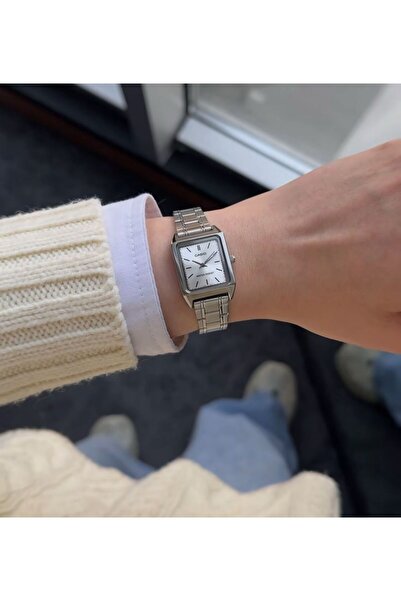 Casio Women's LTP-V007D-7EUDF 22mm Analog Quartz Watch with Stainless Steel Strap - Silver