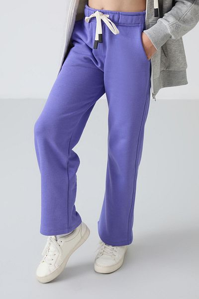 TOMMY LIFE Pantaloni de trening pentru fete cu broderie liliac - bumbac, grămadă în interior, textura moale - 75146