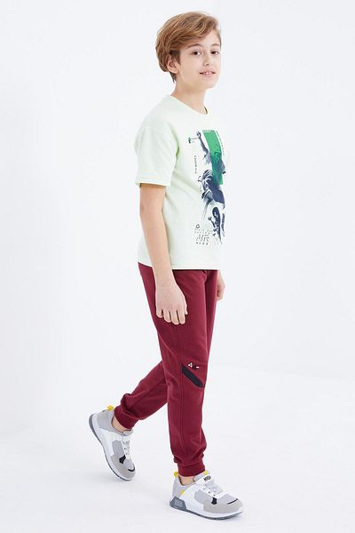 TOMMY LIFE بدلة رياضية للأولاد من Redbud برباط وجيب بسحاب - 10815