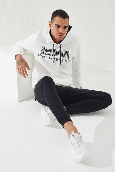 TOMMY LIFE Ανδρικό φούτερ με κουκούλα εκρού κεντημένο καγκουρό τσέπη - 87839