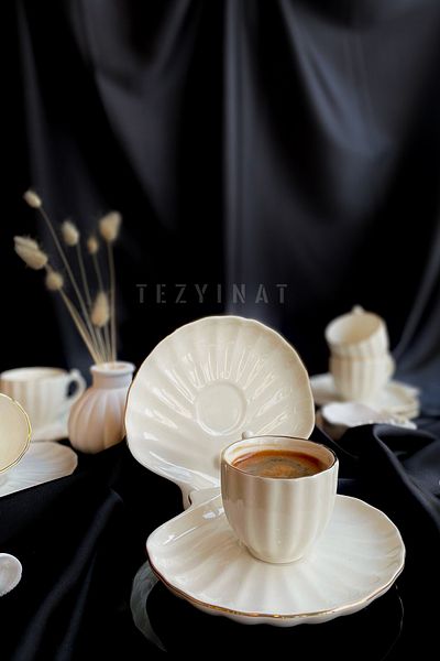 Tezyinat Wood - طقم فناجين قهوة بورسلين 12 قطعة من لؤلؤة المحار لـ 6 أشخاص (ذهبي مذهب)