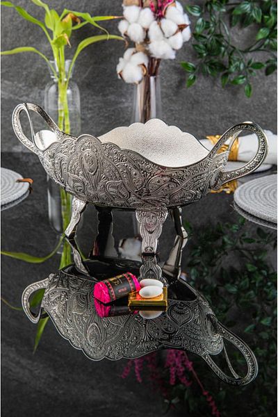 FAYA HOME Silver Footed Gondola Chocolate Candy Holder Cookie Holder Girl's Wishing Gondola