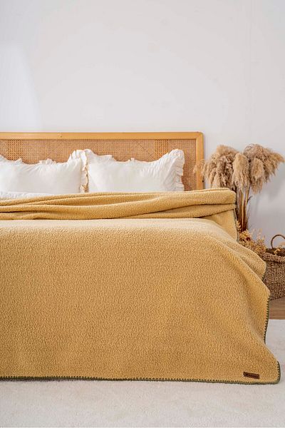 Rivaİstanbul Mustard Valencia Sherpa Double Plush Blanket