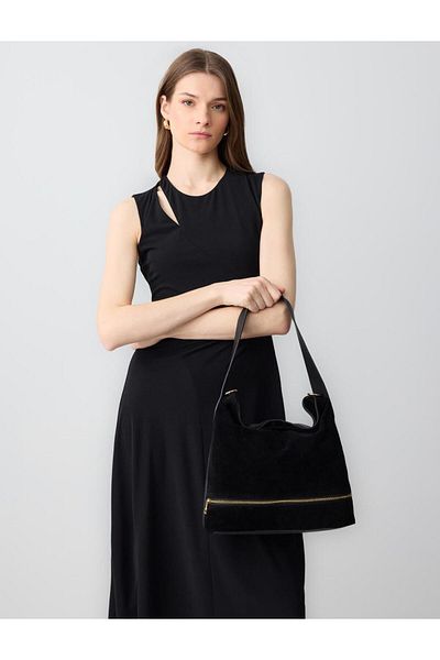 Jimmy Key Black Leather Shoulder Bag with Adjustable Strap and Zipper Detail