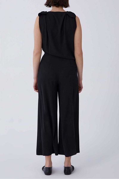Roman V-Neck Black Jumpsuit Y 2112412 _001